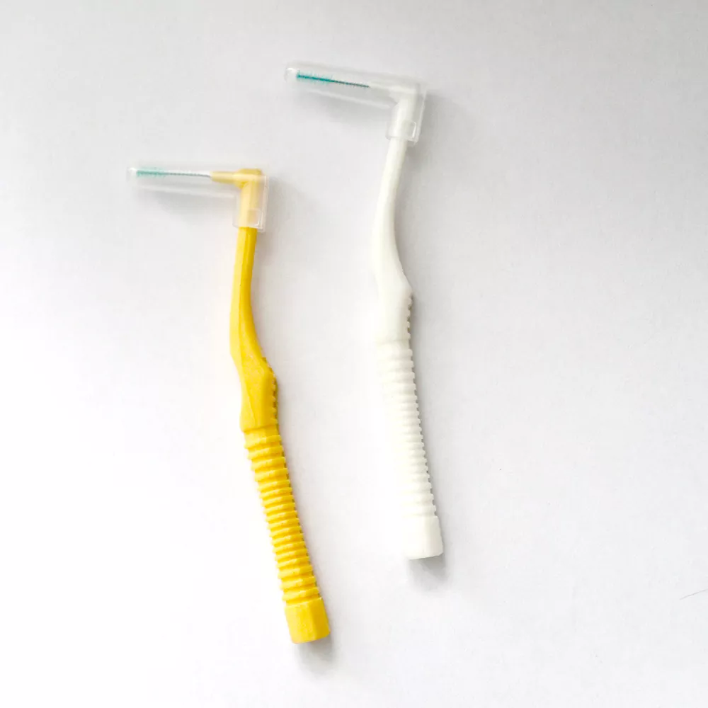 Malambot-bristled Interdental Brush